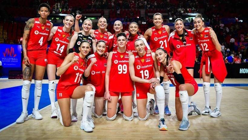 Efsane geri döndü: Bu ateşi İlkin Aydın söndürecek 4